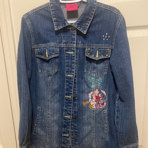 Jean jacket - Picture 2 of 6